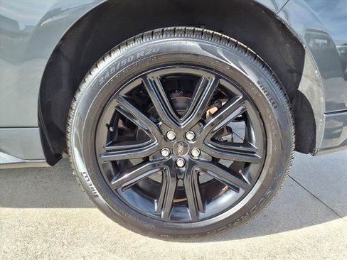 Used 2021 Ford Edge ST-Line image 22