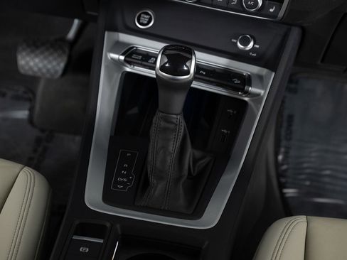 Used 2021 Audi Q3 2.0T Premium Plus w/ Premium Plus Package image 39