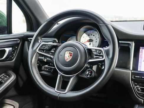 Used 2021 Porsche Macan GTS image 23
