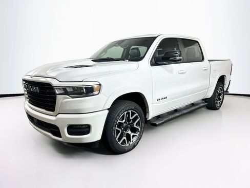 Used 2025 RAM 1500 Laramie w/ Sport Appearance Package AWD/4WD image 3