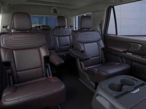 New 2025 Ford Expedition Platinum w/ Platinum Ultimate Package image 11