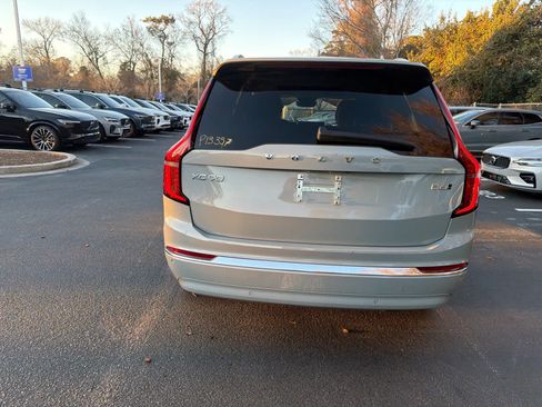 Certified 2025 Volvo XC90 B6 Plus image 13