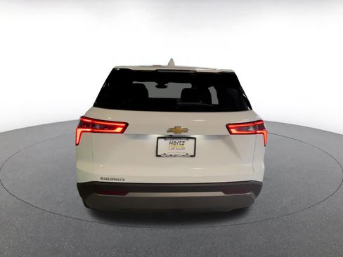 Used 2025 Chevrolet Equinox LT image 12