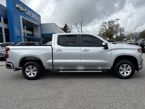 Used 2021 Chevrolet Silverado 1500 LT image 2