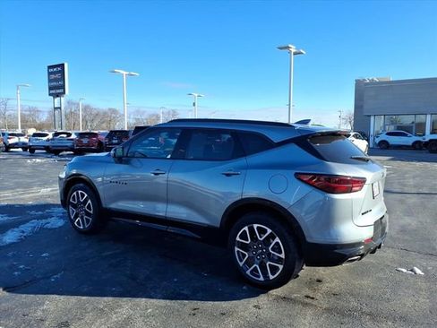 Used 2024 Chevrolet Blazer RS w/ Enhanced Convenience Package image 9