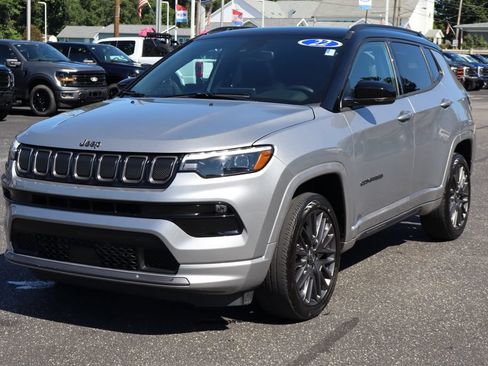 Used 2022 Jeep Compass High Altitude AWD/4WD image 14