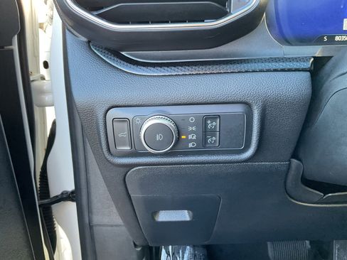 Used 2022 Ford Explorer ST w/ ST Street Pack image 33