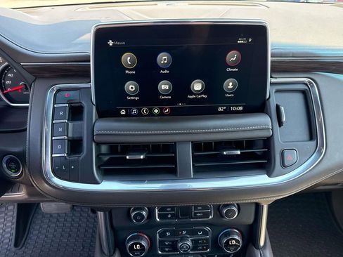 Used 2021 Chevrolet Tahoe Z71 w/ Z71 Off-Road Package AWD/4WD image 31