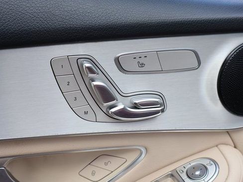 Used 2020 Mercedes-Benz GLC 300 image 10