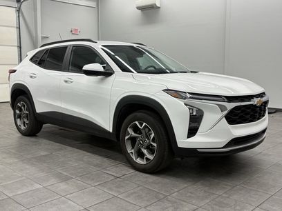 Used 2025 Chevrolet Trax LT