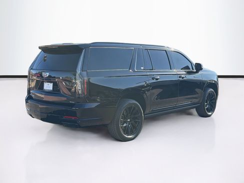 Used 2025 Cadillac Escalade ESV Sport w/ Touring Package AWD/4WD image 5