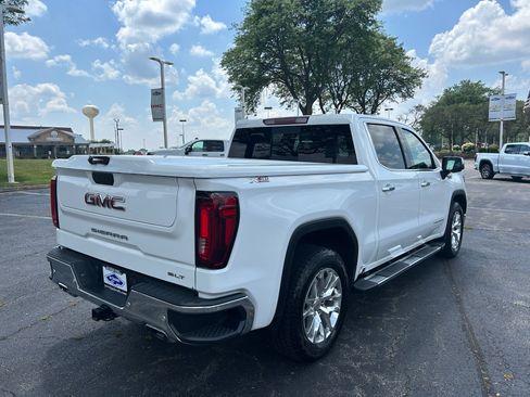 Used 2021 GMC Sierra 1500 SLT w/ SLT Premium Plus Package AWD/4WD image 5