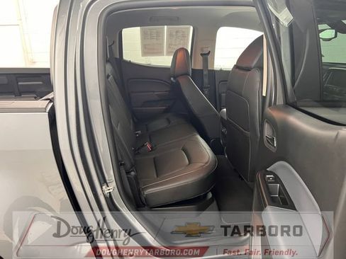 Used 2022 Chevrolet Colorado Z71 AWD/4WD image 35