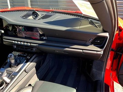 Used 2024 Porsche 911 Carrera GTS image 21