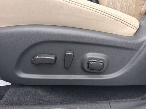Used 2024 Nissan Murano Platinum w/ Cargo Package FWD image 13
