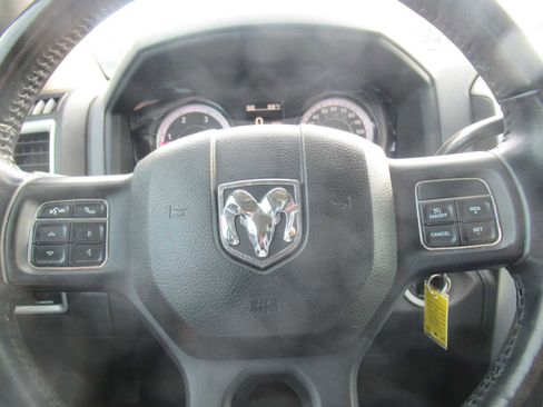 Used 2018 RAM 3500 Big Horn image 26