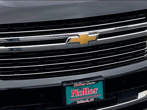 Used 2024 Chevrolet Suburban LT image 29