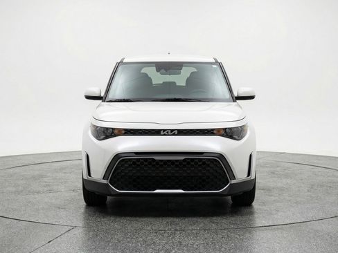 Used 2025 Kia Soul LX w/ LX Technology Package image 1