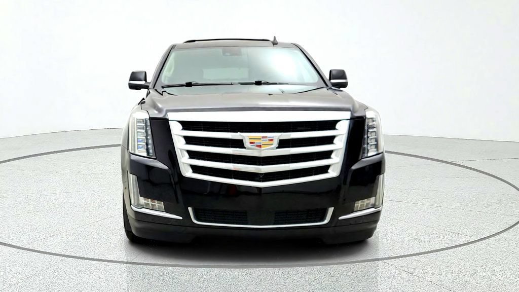Used 2020 Cadillac Escalade Premium Luxury AWD/4WD image 2
