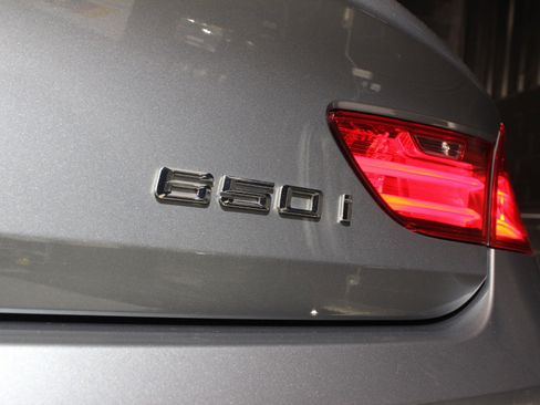 Used 2012 BMW 650i Coupe image 17