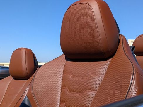 Used 2022 BMW M850i xDrive w/ Driving Assistance Package image 30