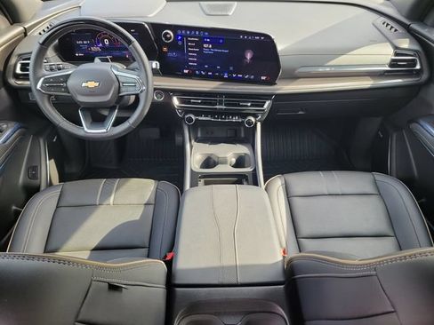 Certified 2025 Chevrolet Traverse High Country w/ LPO, Floor Liner Package FWD image 19