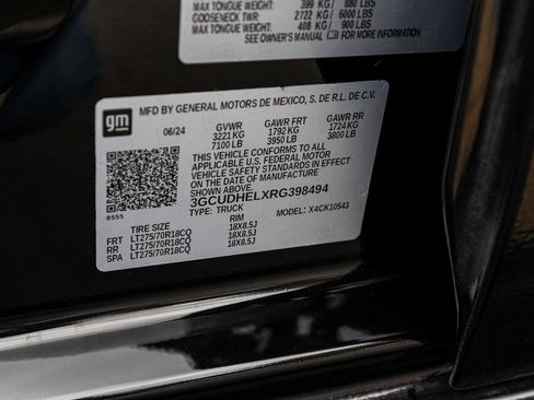 Used 2024 Chevrolet Silverado 1500 ZR2 w/ Technology Package image 14