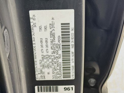 Used 2024 Toyota Tacoma TRD Sport w/ TRD Sport Premium Package AWD/4WD image 29