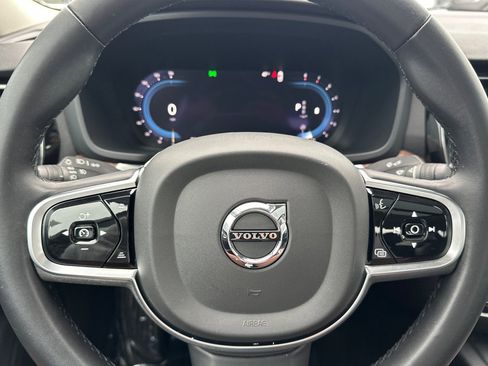 Used 2024 Volvo S60 B5 Plus image 24