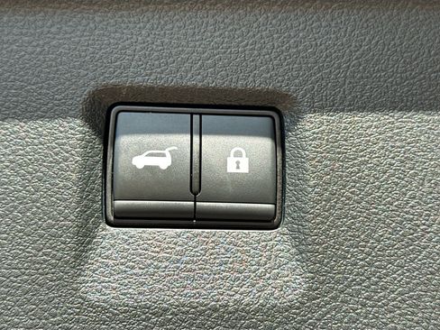 Used 2024 INFINITI QX60 Sensory image 14