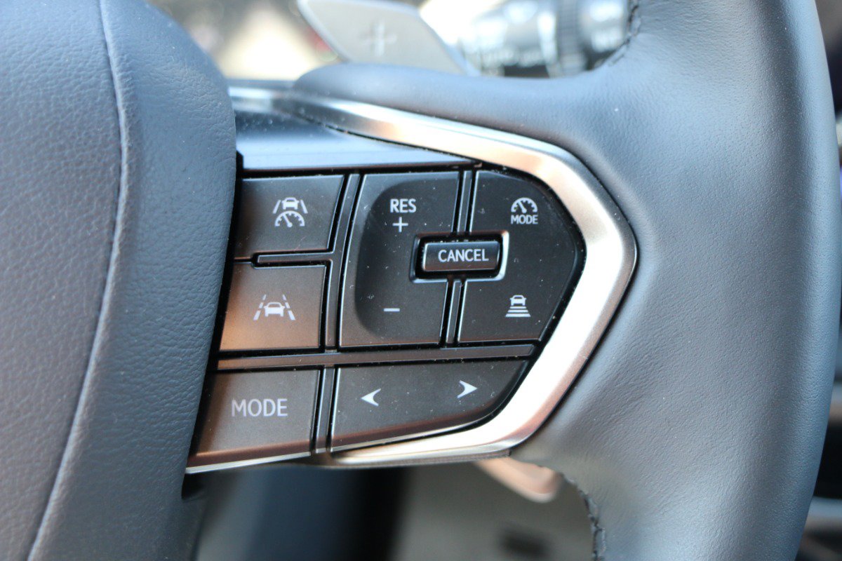 Used 2026 Lexus RX 350h w/ Accessory Package (2T) AWD/4WD image 19