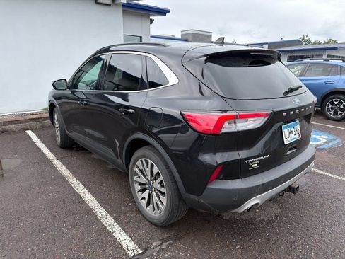 Used 2022 Ford Escape Titanium w/ Class II Trailer Tow Package AWD/4WD image 5
