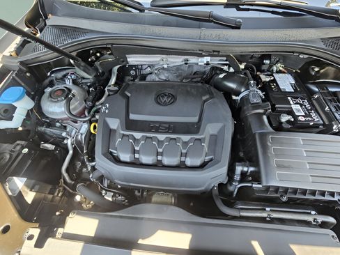 Certified 2024 Volkswagen Tiguan SE AWD/4WD image 24
