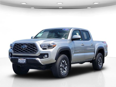 Used 2022 Toyota Tacoma TRD Off-Road AWD/4WD image 10