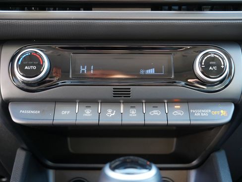 Used 2023 Hyundai Kona SEL w/ Convenience Package image 23