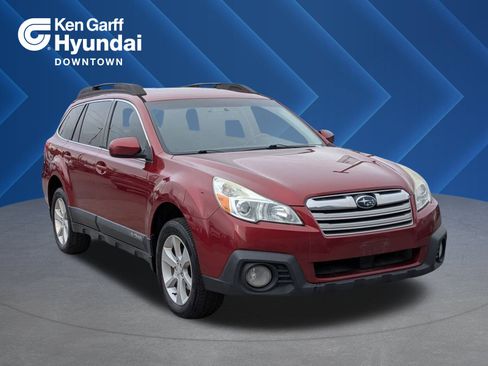 Used 2013 Subaru Outback 2.5i Premium w/ Popular Pkg 1B image 1