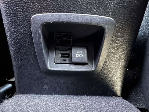 Used 2022 Toyota Corolla Cross LE w/ Moonroof Package AWD/4WD image 14