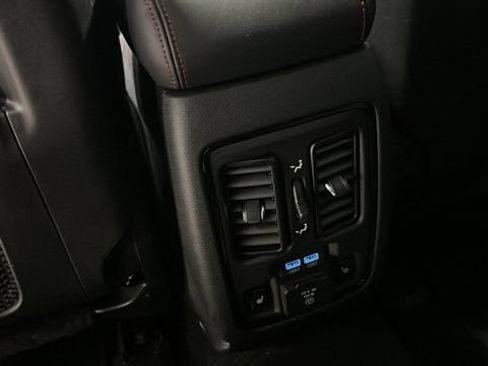 Used 2024 Dodge Durango GT AWD/4WD image 24