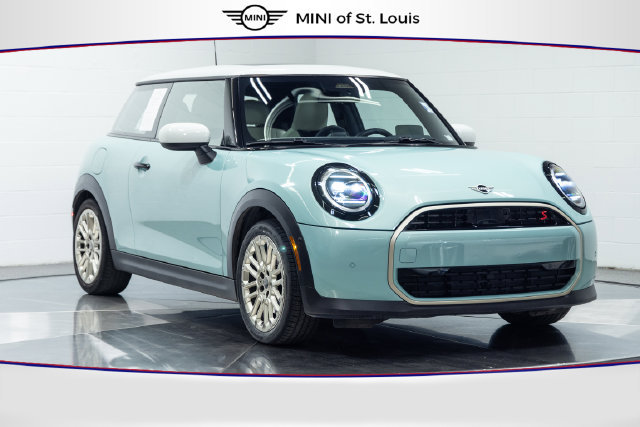 Used 2026 MINI Cooper S FWD image 1