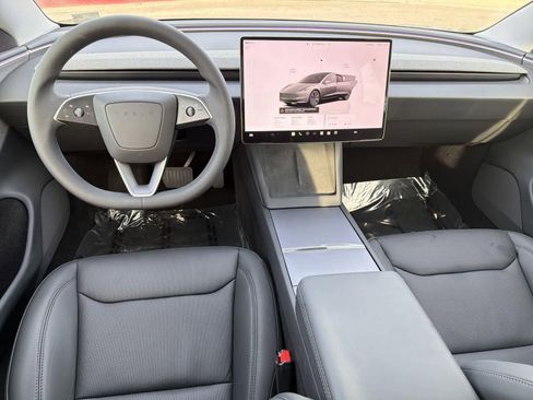 Used 2025 Tesla Model 3 Long Range image 11
