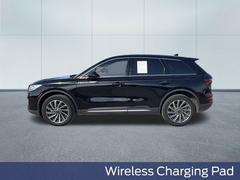 Used 2025 Lincoln Corsair Reserve image 13