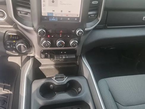 Used 2023 RAM 1500 Big Horn AWD/4WD image 7