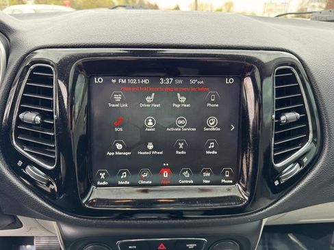 Used 2018 Jeep Compass Limited w/ Navigation Group AWD/4WD image 39