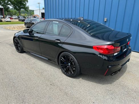 Used 2018 BMW M5 w/ Executive Package image 3