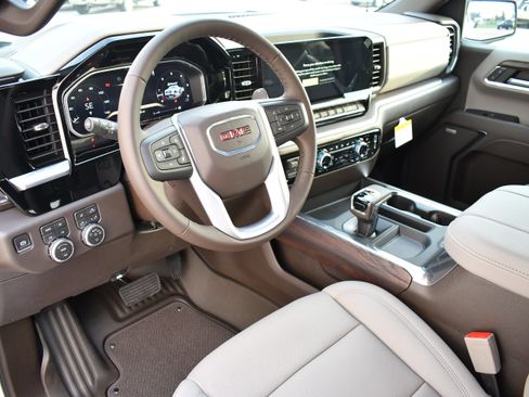 New 2026 GMC Sierra 1500 SLT w/ SLT Premium Plus Package image 17