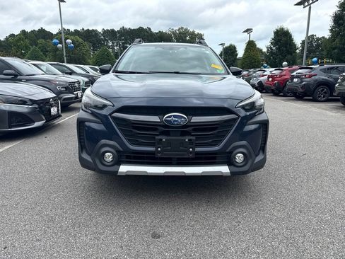 Used 2023 Subaru Outback Limited AWD/4WD image 6