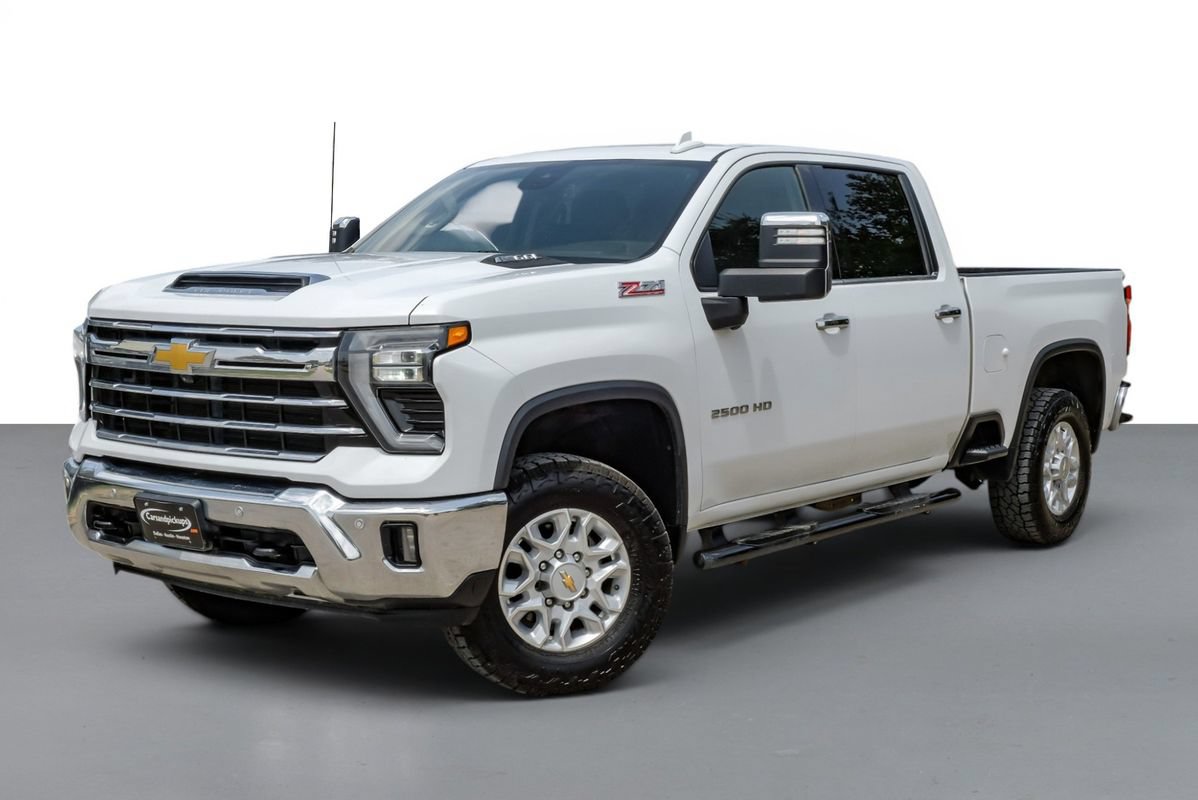 Used 2025 Chevrolet Silverado 2500 LTZ w/ LTZ Convenience Package AWD/4WD image 4