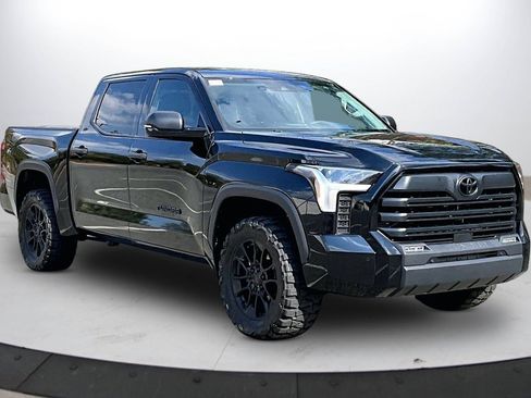 Used 2023 Toyota Tundra SR5 w/ SR5 Convenience Package image 2