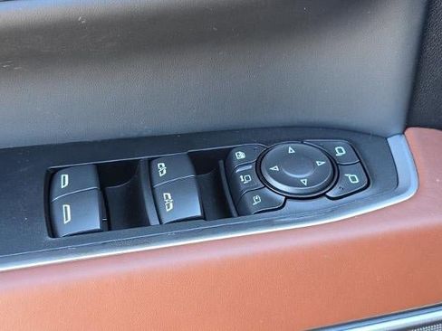 New 2026 GMC Sierra 2500 Denali Ultimate AWD/4WD image 11