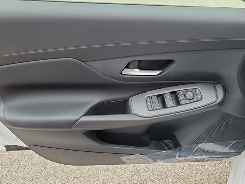 New 2026 Nissan Sentra SV w/ SV Convenience Package FWD image 18